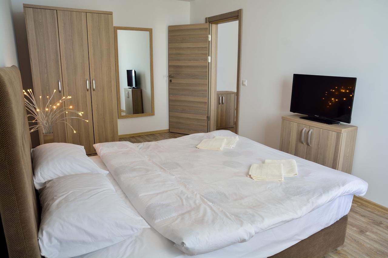 Oceana Summerland Apartment Mamaia Eksteriør bilde